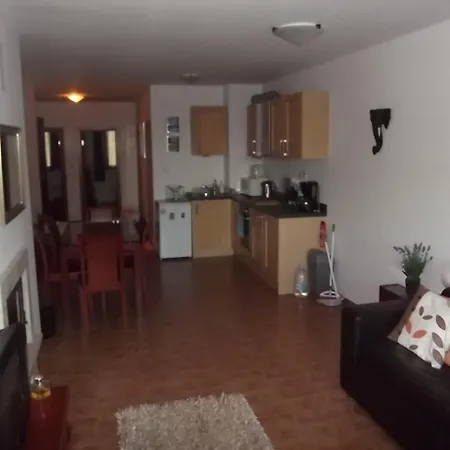 Aparthotel Old Inn - Mk